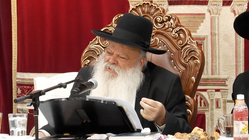תורתו מגן לנו